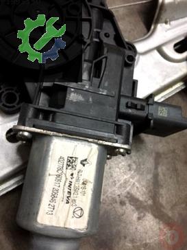 Renault Megane Sol Arka Cam Krikosu 827218403R çıkma parça