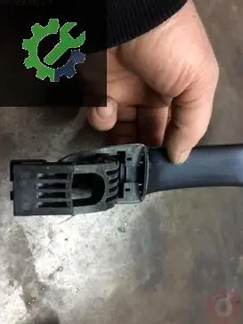 Renault Megane Açma Kolu çıkma parça