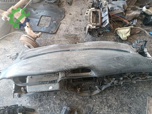 Renault Megane Göğüs MEGANE1 çıkma parça