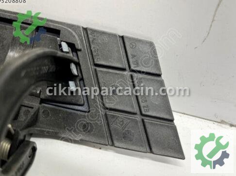 Mercedes-Benz SLK Sol Ön Far A1718800305 çıkma parça