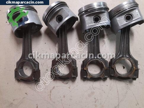 Mercedes-Benz 200 Piston çıkma parça