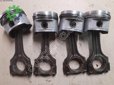 Mercedes-Benz 200 Piston çıkma parça