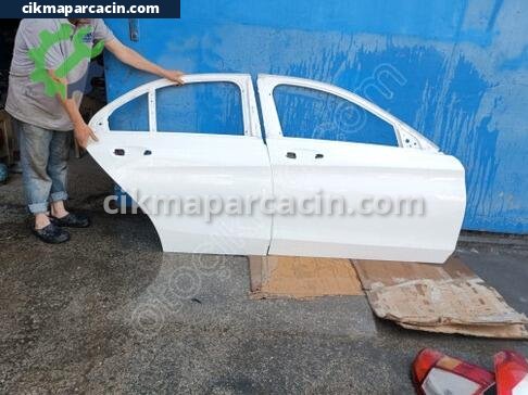 Mercedes-Benz M Class Sağ Arka Kapı çıkma parça