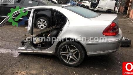 Mercedes-Benz E Serisi Tavan Sacı çıkma parça