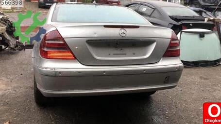 Mercedes-Benz 220 Cam Tavan çıkma parça