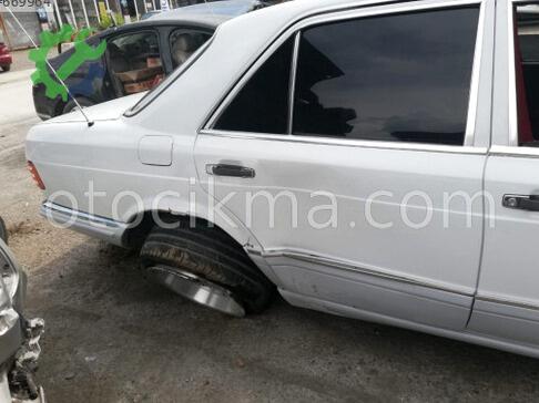 Mercedes-Benz 300 Plakalık çıkma parça