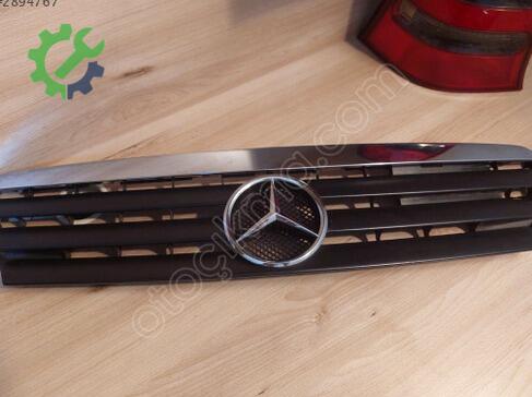 Mercedes-Benz A Serisi Ön Panjur çıkma parça