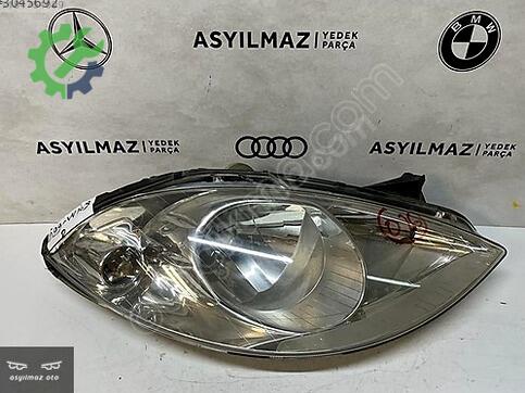 Mercedes-Benz A Serisi Sağ Ön Far çıkma parça