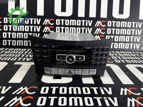 Mercedes-Benz A Serisi Teyp A2129007525 çıkma parça