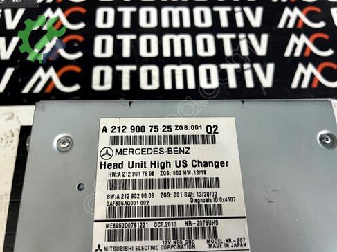 Mercedes-Benz A Serisi Teyp A2129007525 çıkma parça