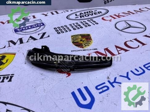 Mercedes-Benz E Serisi Ayna Sinyali çıkma parça