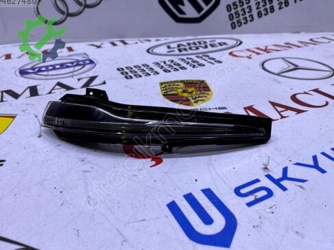 Mercedes-Benz E Serisi Ayna Sinyali A0999064601 çıkma parça