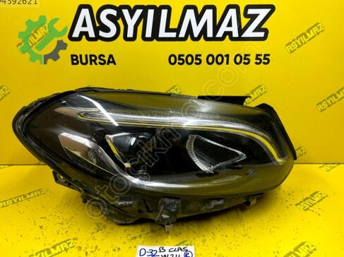 Mercedes-Benz B Serisi Sağ Ön Far çıkma parça