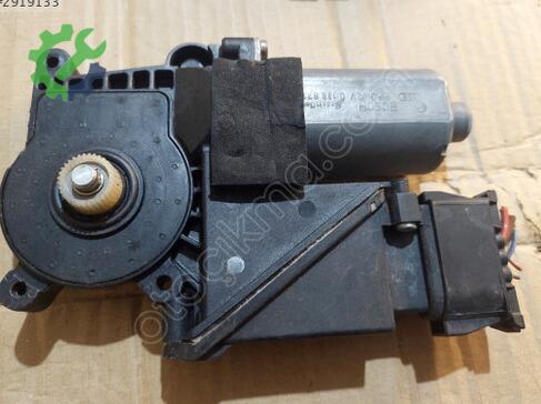 Mercedes-Benz A Serisi Cam Motoru 0130821699 çıkma parça