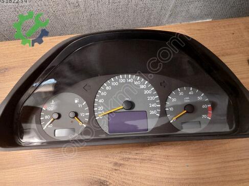 Mercedes-Benz CLK Gösterge Saati çıkma parça