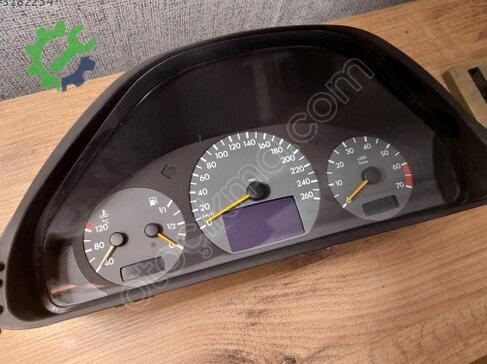Mercedes-Benz CLK Gösterge Saati çıkma parça