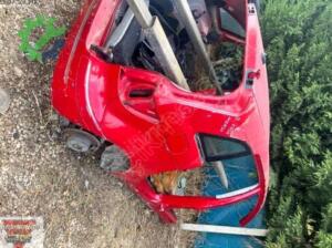 Çıkma Orijinal Sağ Arka Çamurluk Mercedes-Benz B Serisi