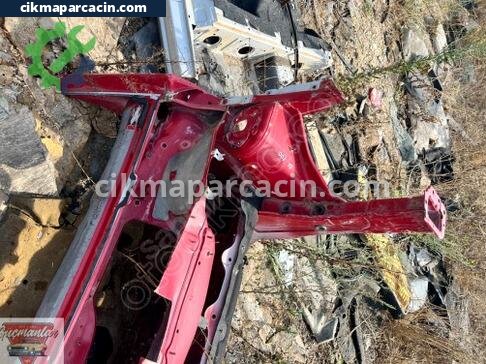 Mercedes-Benz B Serisi Sağ Şasi çıkma parça