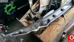 Mercedes C 180 AMG ön cam ızgarası orjinal çıkma
