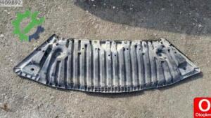 Mercedes C 180 AMG ön tampon alt muhafaza orjinal çıkma