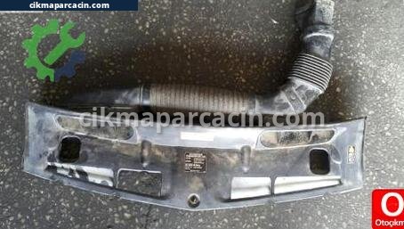 Mercedes-Benz AMG Panel Üst Plastiği çıkma parça