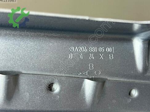 Mercedes-Benz C Serisi Sol Ön Çamurluk A2068810500 çıkma parça