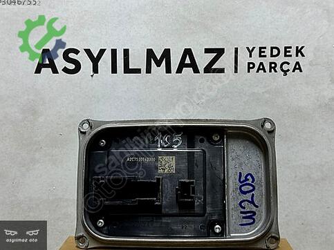 Mercedes-Benz C Serisi Far Beyni çıkma parça