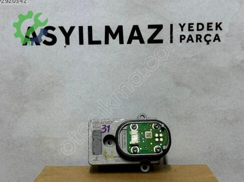 Mercedes-Benz C Serisi Far Beyni çıkma parça