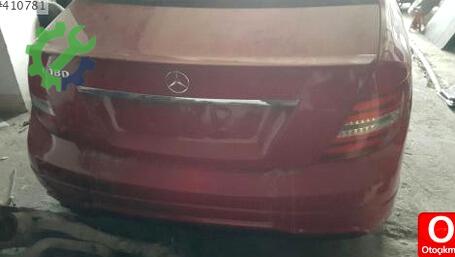 Mercedes-Benz C180 Bagaj çıkma parça