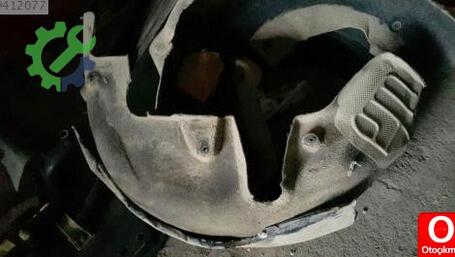 Mercedes-Benz C180 Davlumbaz çıkma parça