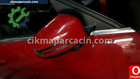 Mercedes-Benz C180 Ayna Sinyali çıkma parça