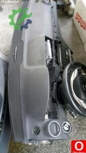 Mercedes C180 AMG torpido göğüs orjinal çıkma