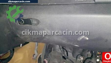 Mercedes-Benz C180 Torpido Kapağı çıkma parça