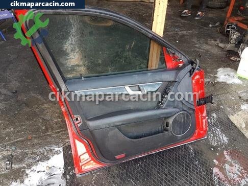 Mercedes-Benz C180 Sol Ön Kapı Camı çıkma parça