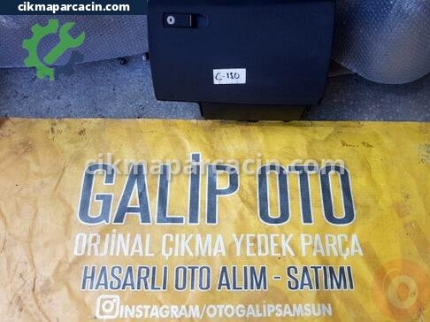 Mercedes-Benz C180 Torpido Kapağı çıkma parça