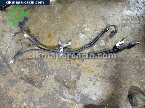 Mercedes-Benz C Serisi Şarj Kablosu çıkma parça