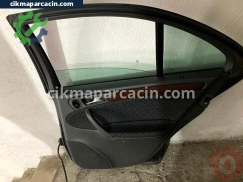 Mercedes-Benz C Serisi Kapı Kolu çıkma parça