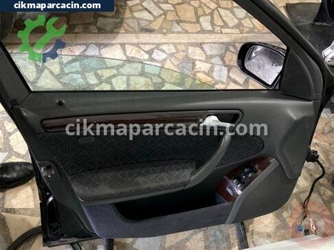 Mercedes-Benz C Serisi Sol Ön Kapı Kolu çıkma parça