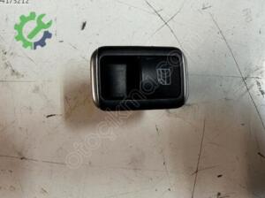 MERCEDES CLA 117 KASA SOL ARKA CAM DÜĞMESİ ORJİNAL