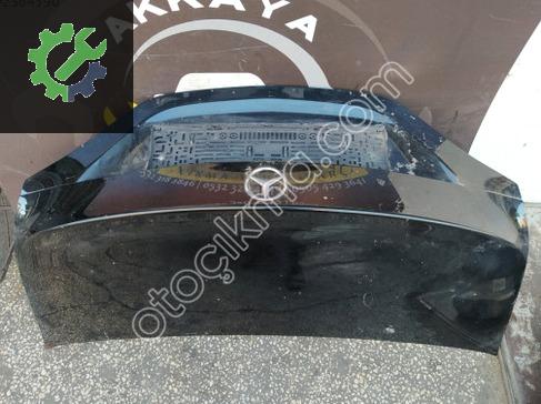 Mercedes-Benz CLA Bagaj Kapağı çıkma parça