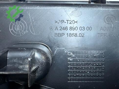 Mercedes-Benz CLA Bakalitler A2468900300 çıkma parça