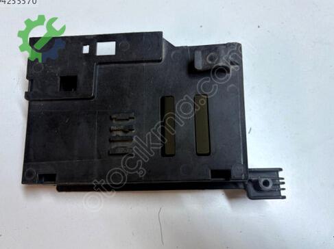 Mercedes-Benz CLA Bakalitler A2465452740 çıkma parça