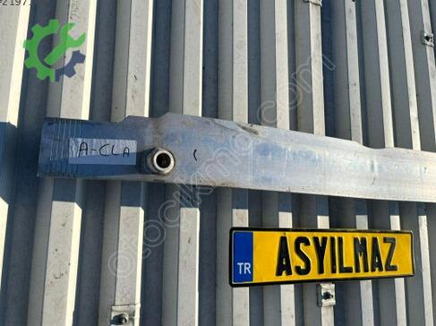 Mercedes-Benz CLA Ön Tampon Demiri A2466201834 çıkma parça