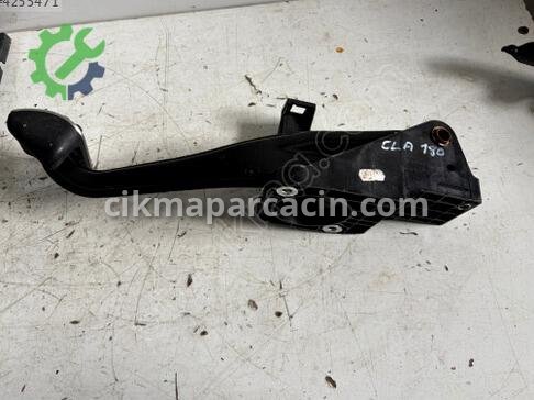 Mercedes-Benz CLA Pedal çıkma parça