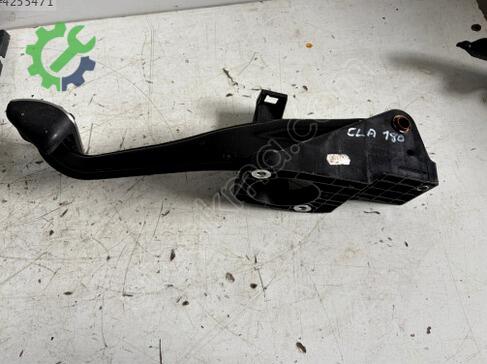 Mercedes-Benz CLA Pedal çıkma parça