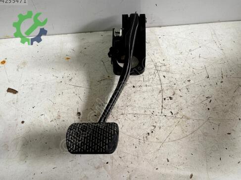 Mercedes-Benz CLA Pedal çıkma parça