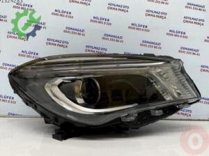 MERCEDES CLA SAĞ FAR ORJİNAL HATASIZ