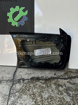 Mercedes-Benz CLA Sol Ön Kapı çıkma parça