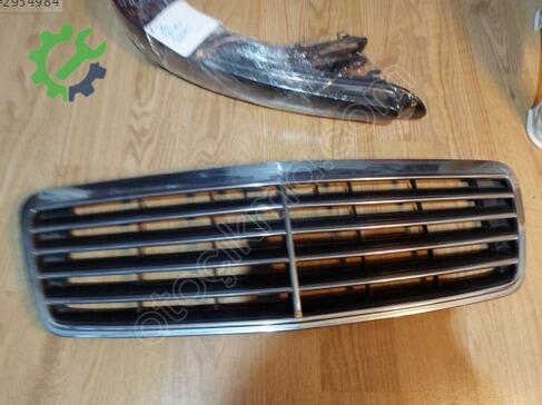 Mercedes-Benz CLK Ön Panjur 771500002 çıkma parça