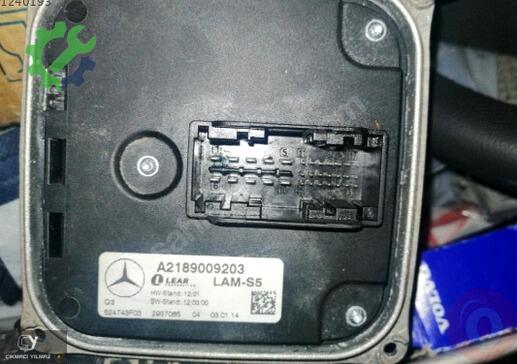 Mercedes-Benz CLS Far Beyni çıkma parça